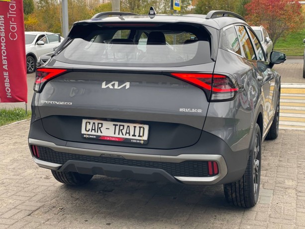 kia-sportage-20-l-2025-g-big-4