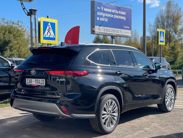 toyota-highlander-20-l-2025-g-big-6