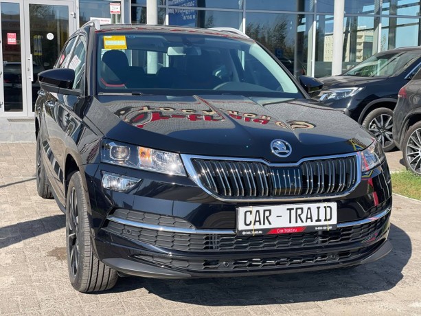 skoda-karoq-14-l-2025-g-big-3