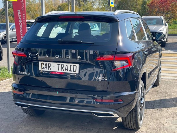 skoda-karoq-14-l-2025-g-big-4