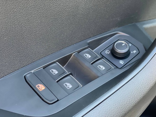 skoda-karoq-14-l-2025-g-big-7
