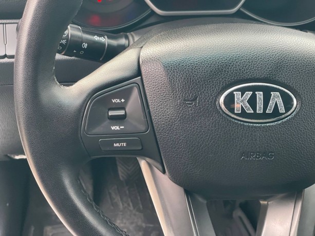 kia-rio-14-l-2014-g-big-9