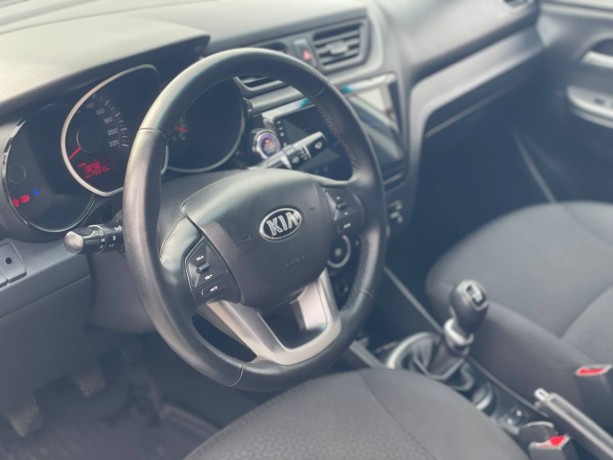 kia-rio-14-l-2014-g-big-8