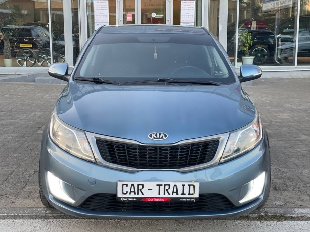 kia-rio-16-l-2013-g-big-2