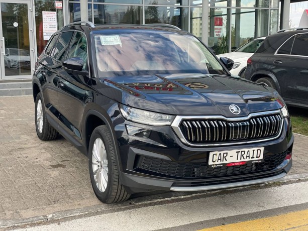 skoda-kodiaq-20-l-2024-g-big-3