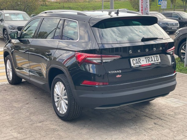 skoda-kodiaq-20-l-2024-g-big-6