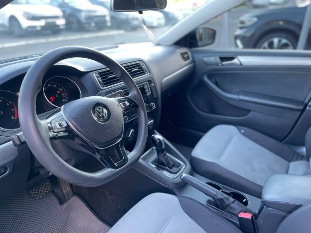 volkswagen-jetta-14-l-2017-g-big-9
