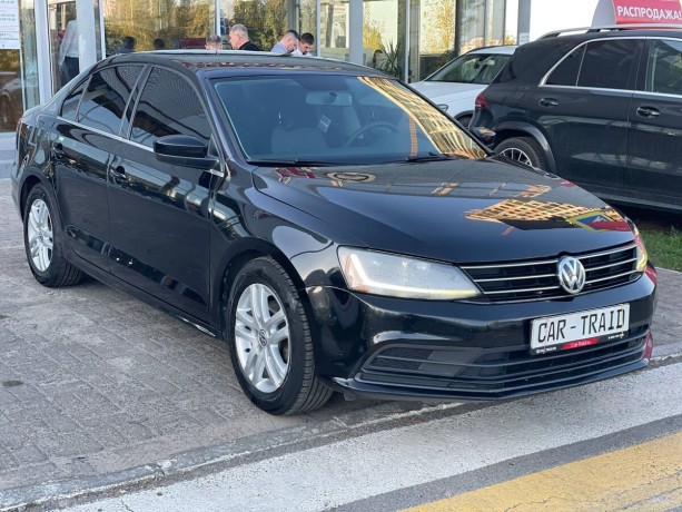 volkswagen-jetta-14-l-2017-g-big-3