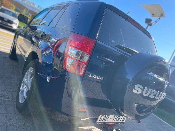 suzuki-grand-vitara-24-l-2011-g-big-8
