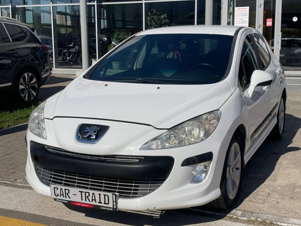 peugeot-308-16-l-2011-g-big-1