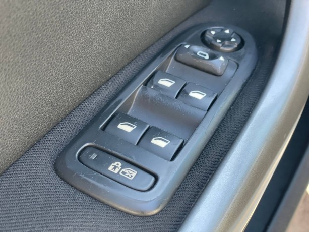 peugeot-308-16-l-2011-g-big-7