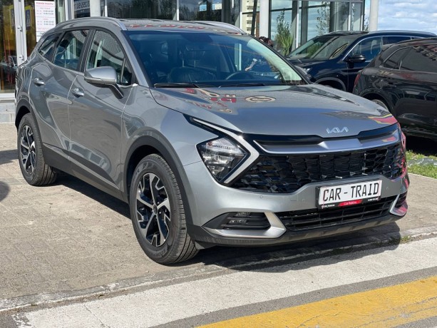 kia-sportage-20-l-2025-g-big-3