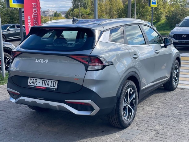 kia-sportage-20-l-2025-g-big-4