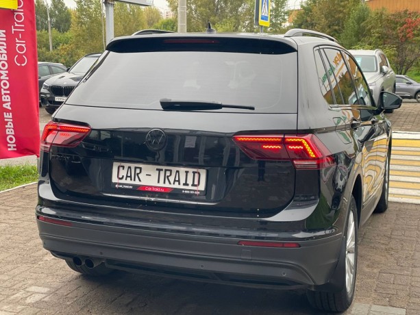 volkswagen-tiguan-14-l-2017-g-big-4