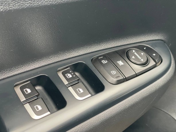 kia-rio-16-l-2018-g-big-9