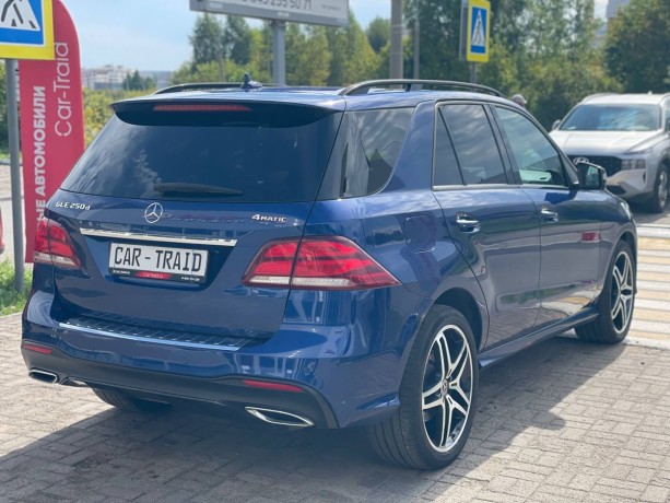 mercedes-benz-gle-21-l-2018-g-big-4