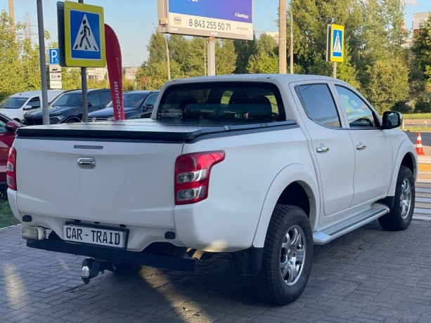 mitsubishi-l200-24-l-2017-g-big-4