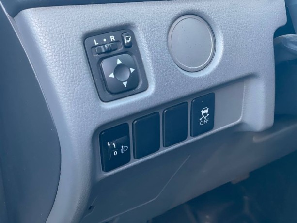 mitsubishi-l200-24-l-2017-g-big-8