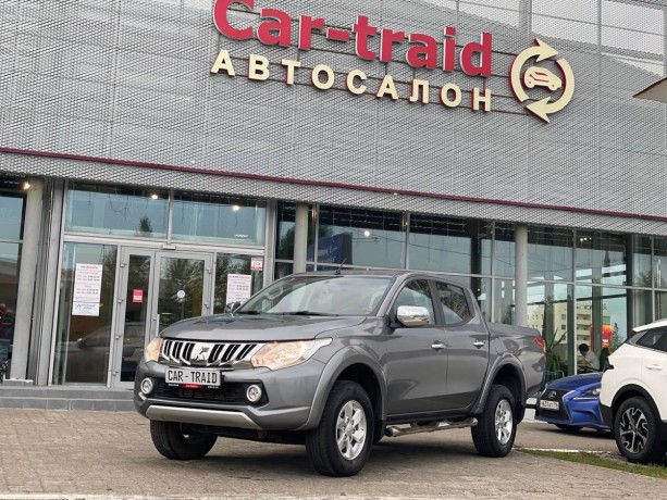 mitsubishi-l200-24-l-2016-g-big-0