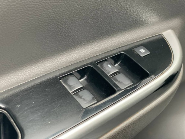 mitsubishi-l200-24-l-2016-g-big-9