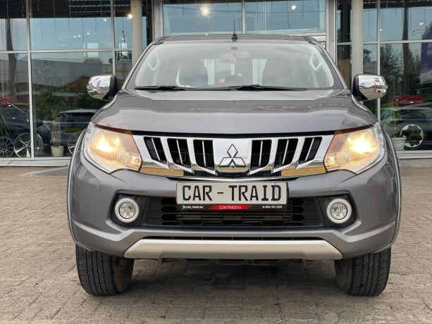 mitsubishi-l200-24-l-2016-g-big-2