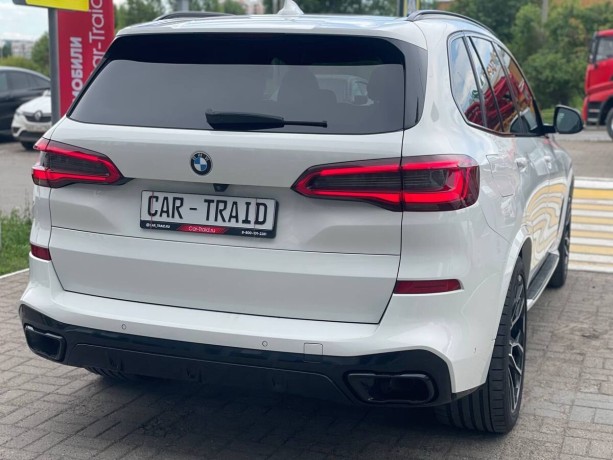 bmw-x5-3-l-2019-g-big-4