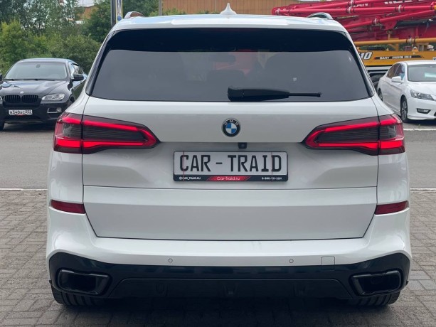 bmw-x5-3-l-2019-g-big-5