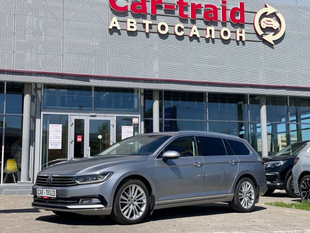 volkswagen-passat-20-l-2018-g-big-0