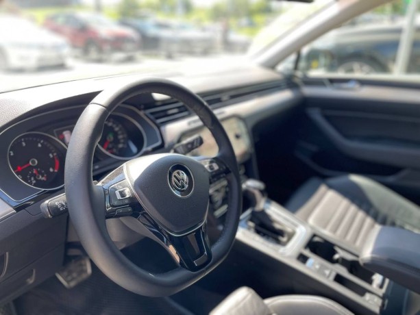 volkswagen-passat-20-l-2018-g-big-9