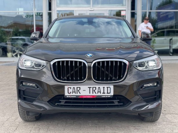 bmw-x4-20-l-2020-g-big-2