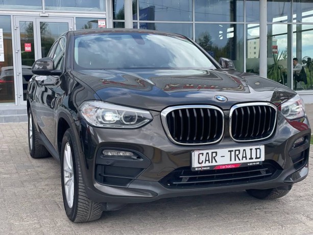 bmw-x4-20-l-2020-g-big-3