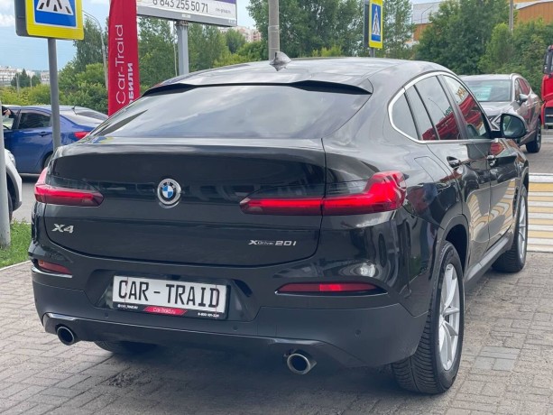 bmw-x4-20-l-2020-g-big-4
