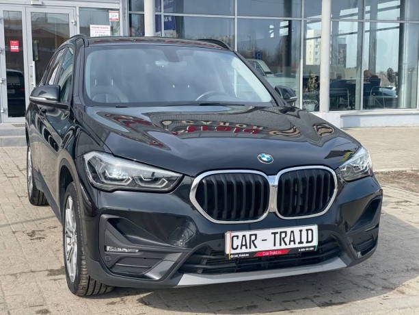 bmw-x1-20-l-2021-g-big-3