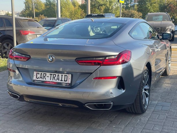 bmw-8-serii-3-l-2020-g-big-4