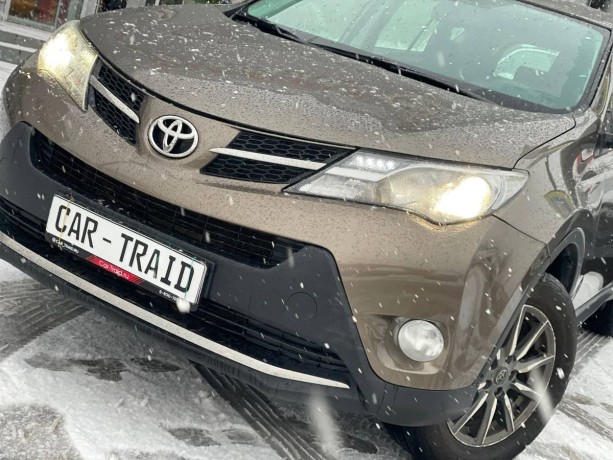 toyota-rav4-20-l-2015-g-big-7