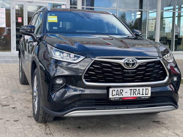 toyota-highlander-20-l-2025-g-big-3