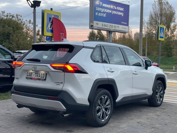 toyota-rav4-20-l-2025-g-big-6