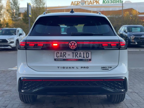 volkswagen-tiguan-20-l-2025-g-big-5