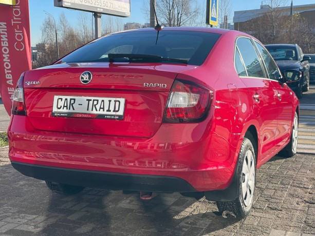 skoda-rapid-16-l-2019-g-big-4