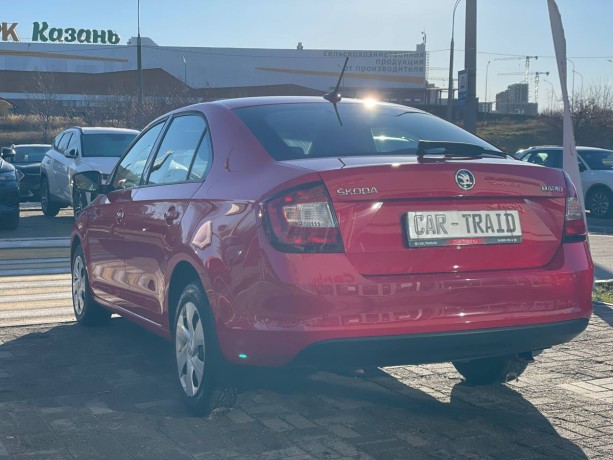 skoda-rapid-16-l-2019-g-big-6