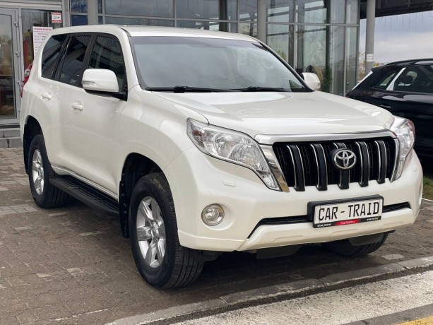 toyota-land-cruiser-prado-3-l-2014-g-big-3