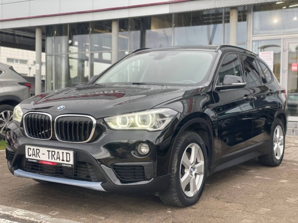 bmw-x1-20-l-2015-g-big-1