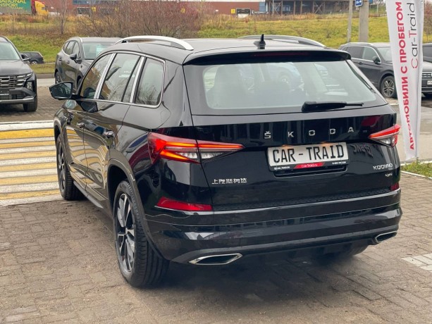 skoda-kodiaq-20-l-2024-g-big-6