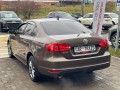 volkswagen-jetta-16-l-2012-g-small-6