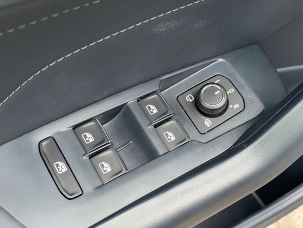 volkswagen-tharu-xr-15-l-2025-g-big-8