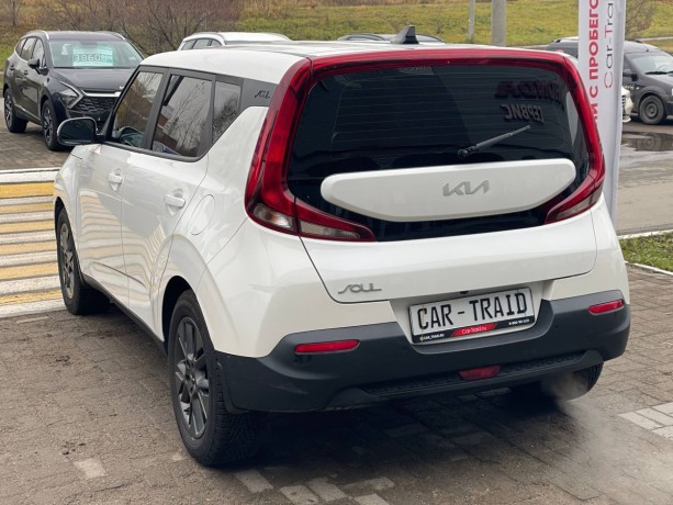 kia-soul-16-l-2021-g-big-6