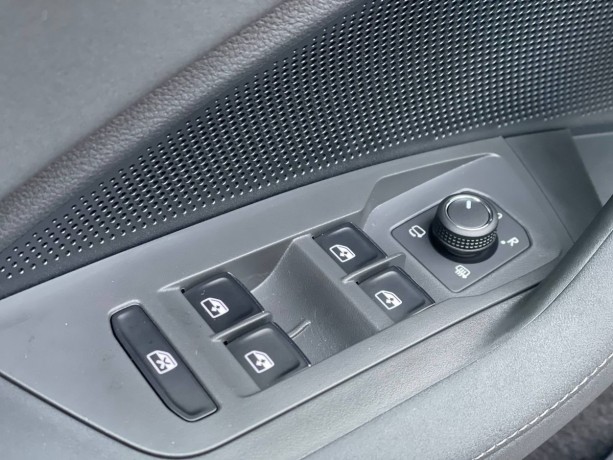 volkswagen-tiguan-20-l-2025-g-big-7