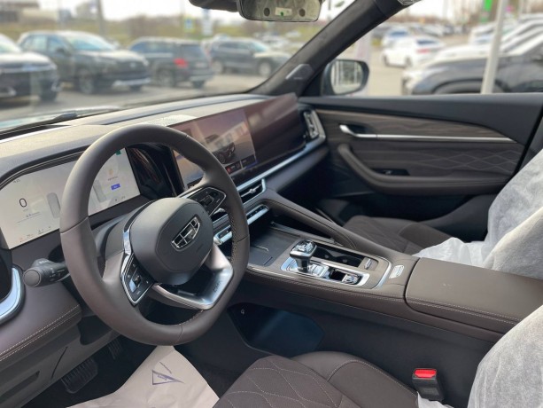 geely-monjaro-20-l-2025-g-big-8