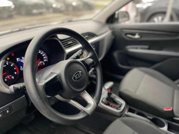 kia-rio-16-l-2021-g-big-9