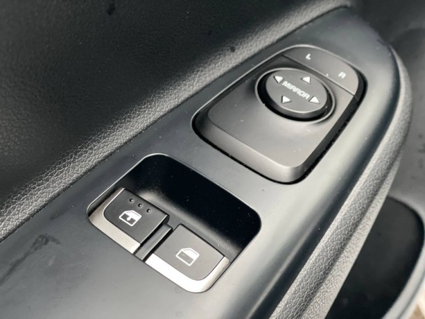 kia-rio-16-l-2021-g-big-7